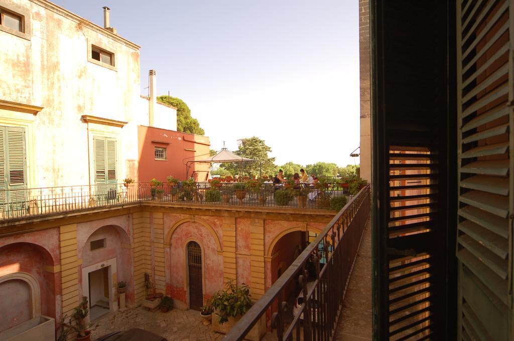 Palazzo Leuzzi B&B Galatone Chambre photo